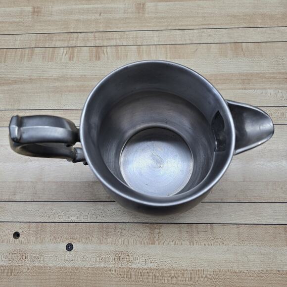 Vintage Oneida Heirloom Handled Pewter Pitcher 7” Height Heritage Old Money - Picture 4 of 11